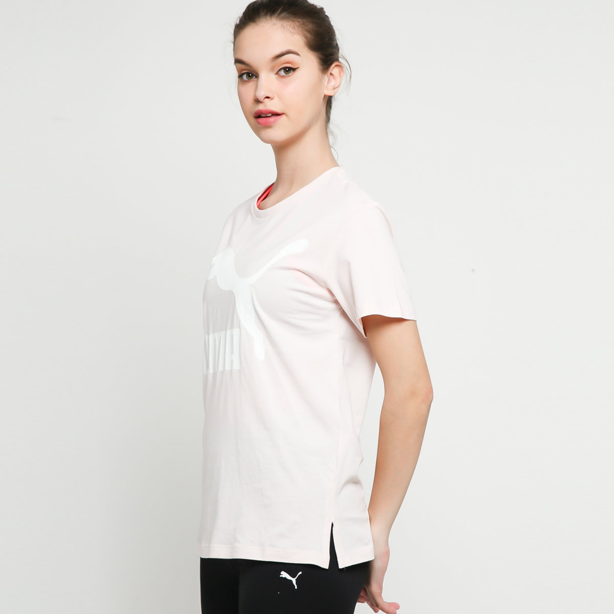 Jual PUMA Women Classics Logo Tee Kaos 