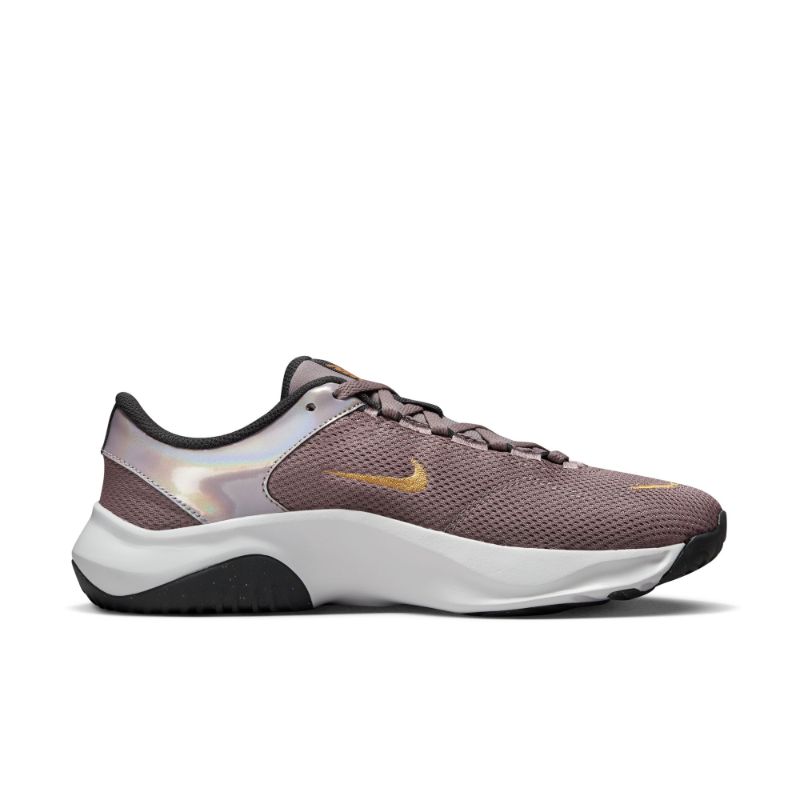 Sepatu nike premium sales