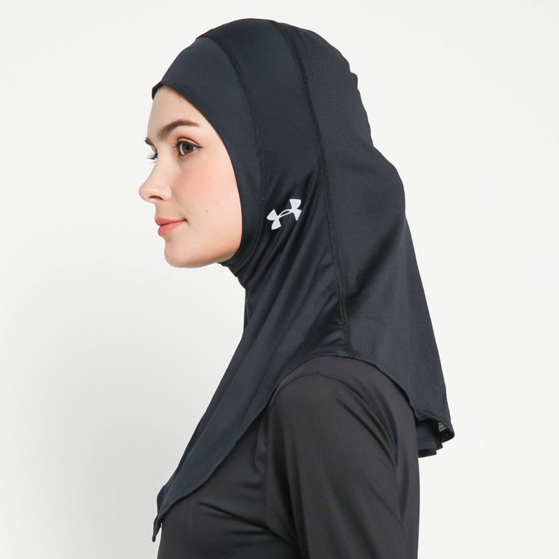Хиджаб under Armour