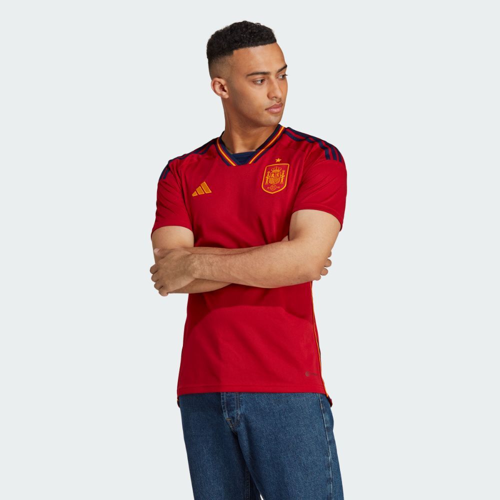 Promo adidas Spain 22 Football Home Jersey Baju Bola Pria [HL1970] Diskon  18% di Seller adidas Sports Official Store - Gudang Blibli | Blibli