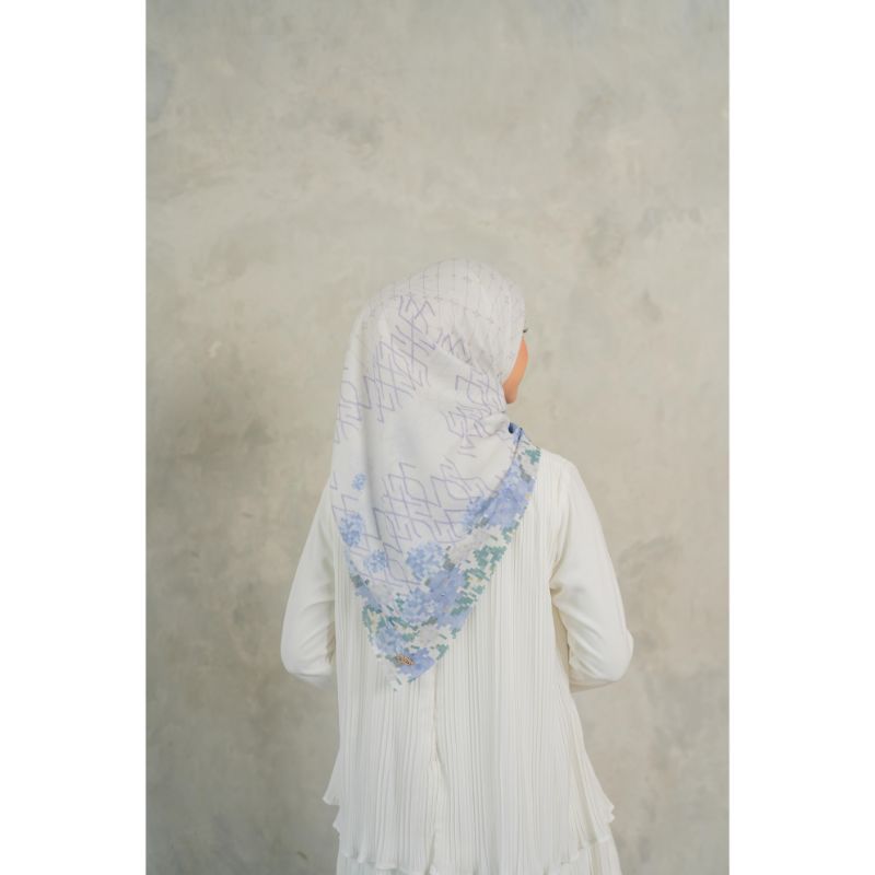 Jual Doa Indonesia Nazifa Raya Series Scarf - Snow ( Hijab ) Di Seller
