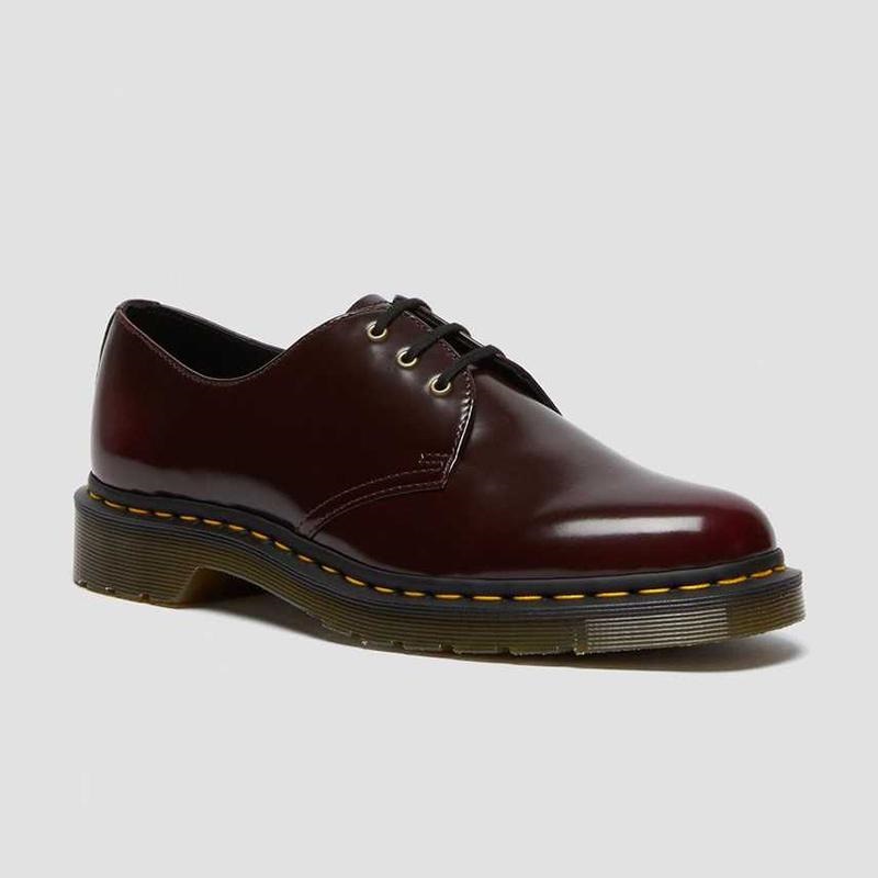 Sepatu doc marten on sale