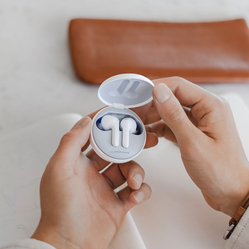 True Wireless Bluetooth Earbuds 