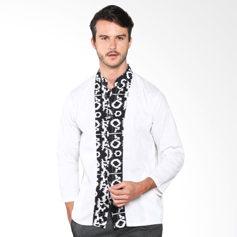 Batik Distro K7899 Pola Tengah Panjang Kemeja Pria - Putih