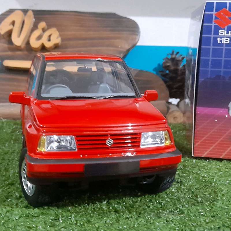 Jual Diecast Miniatur Suzuki Escudo Vitara Skala 1:18 Di Seller Vio_car