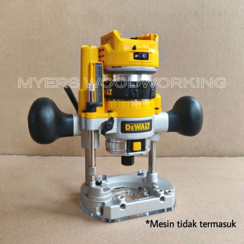 Dewalt dnp612 plunge 2025 base