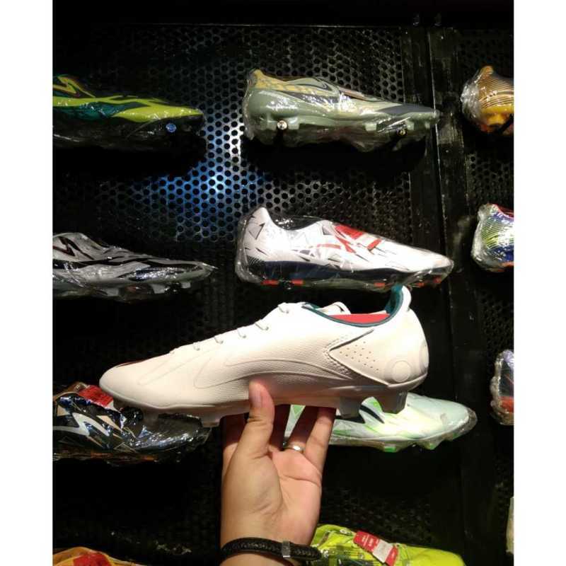 Sepatu bola nike play ice 2025