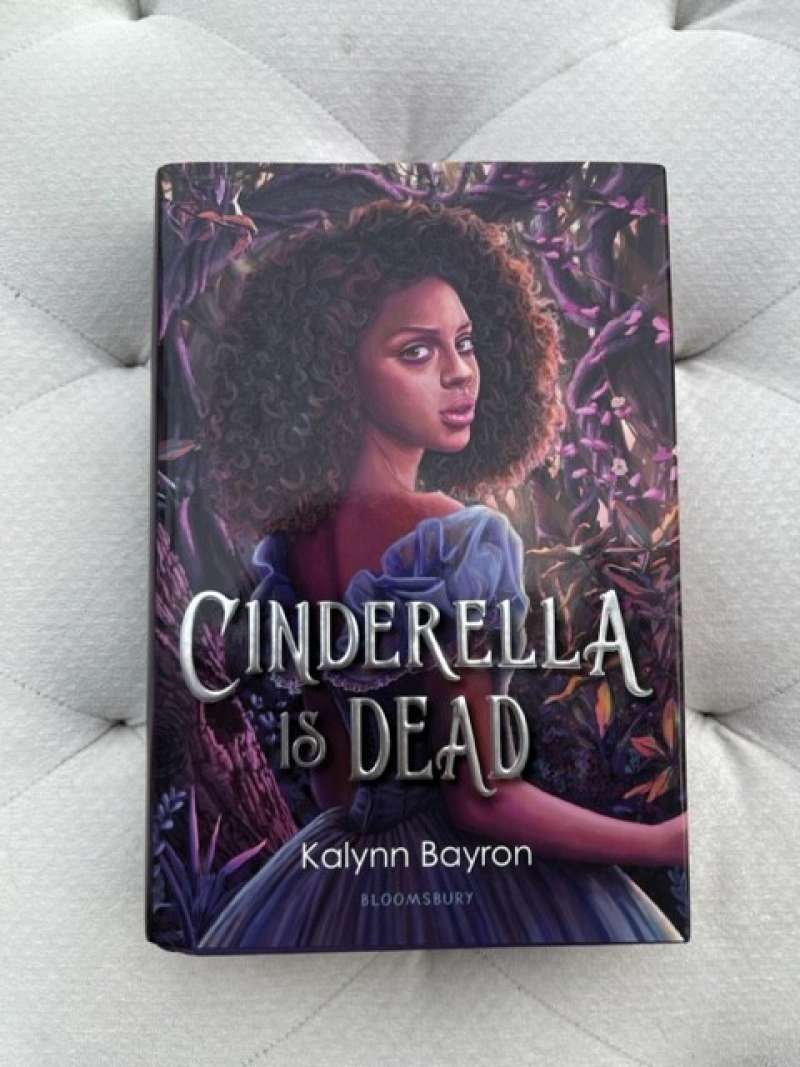 Cinderella Is Dead, The TikTok Sensation - Kalynn Bayron - Librairie Internationale V.O