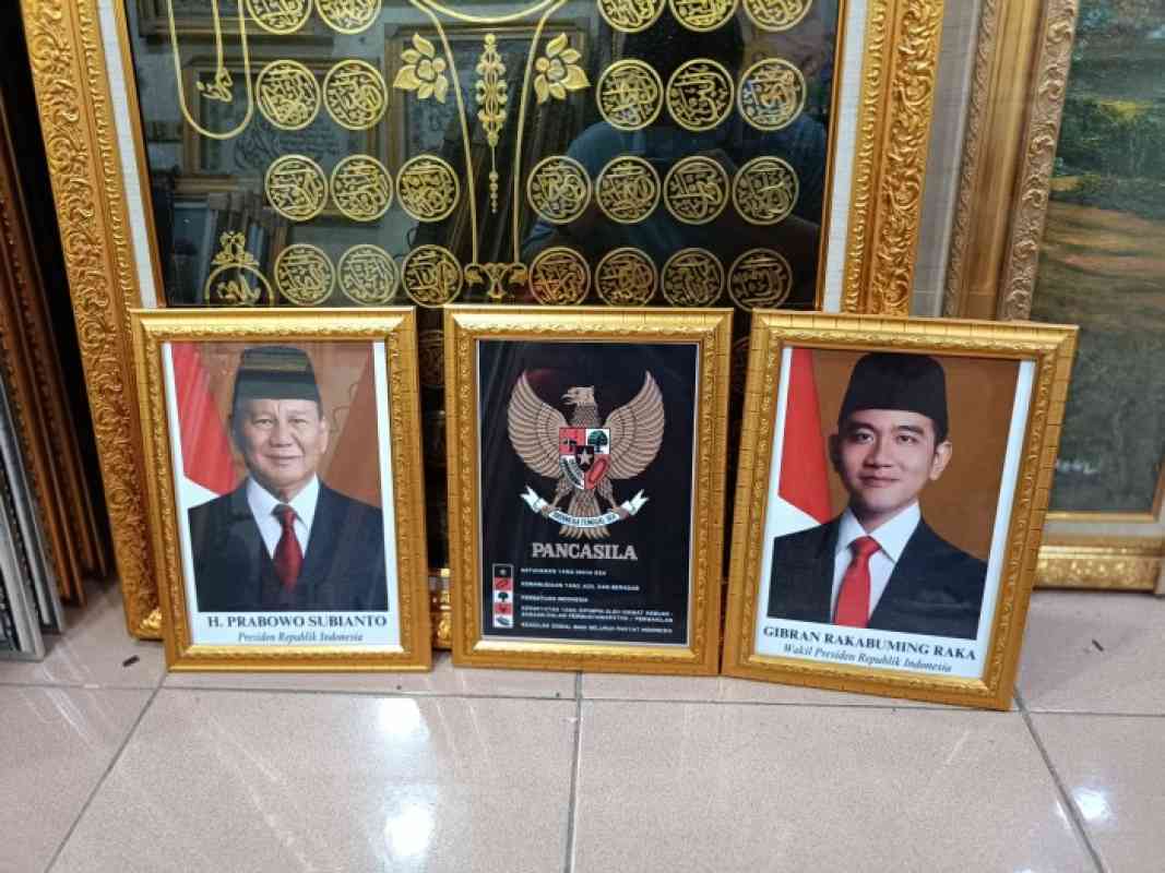 Jual Bingkai Foto Presiden Dan Wakil Presiden Ukuran A4 & A3 - 25x35 Di
