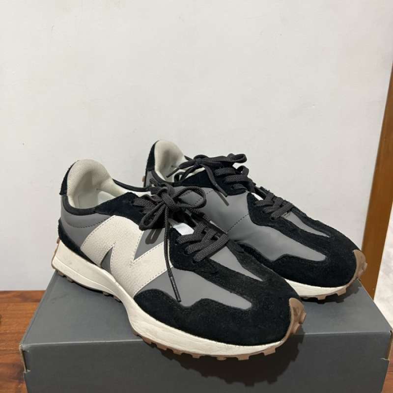 Jual New Balance 327 Black Grey Size 42 Di Seller Rumix Cengkareng Timur Kota Jakarta Barat Blibli