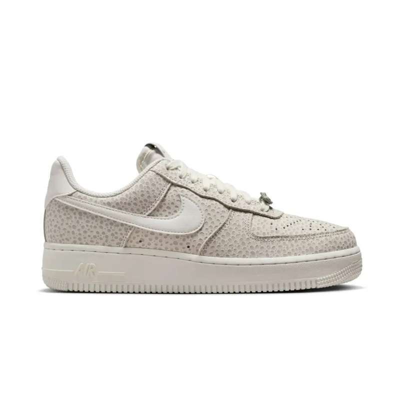 SEPATU WOMEN NIKE AIR FORCE 07 PRM NIKFV6519001