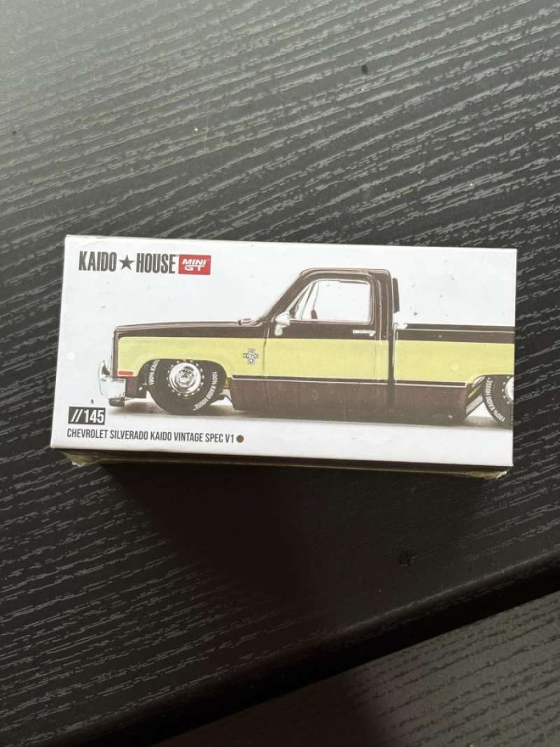 Kaido House MINI GT Chevrolet Silverado Kaido Vintage Spec V1 1:64