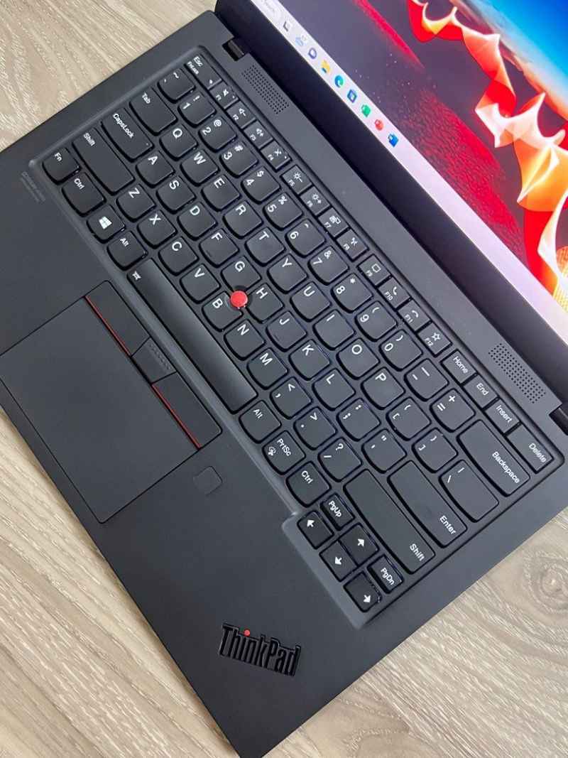 JC0383 レノボ 16GB Thinkpad X1 Carbon 2019 軽量 美品 office2019