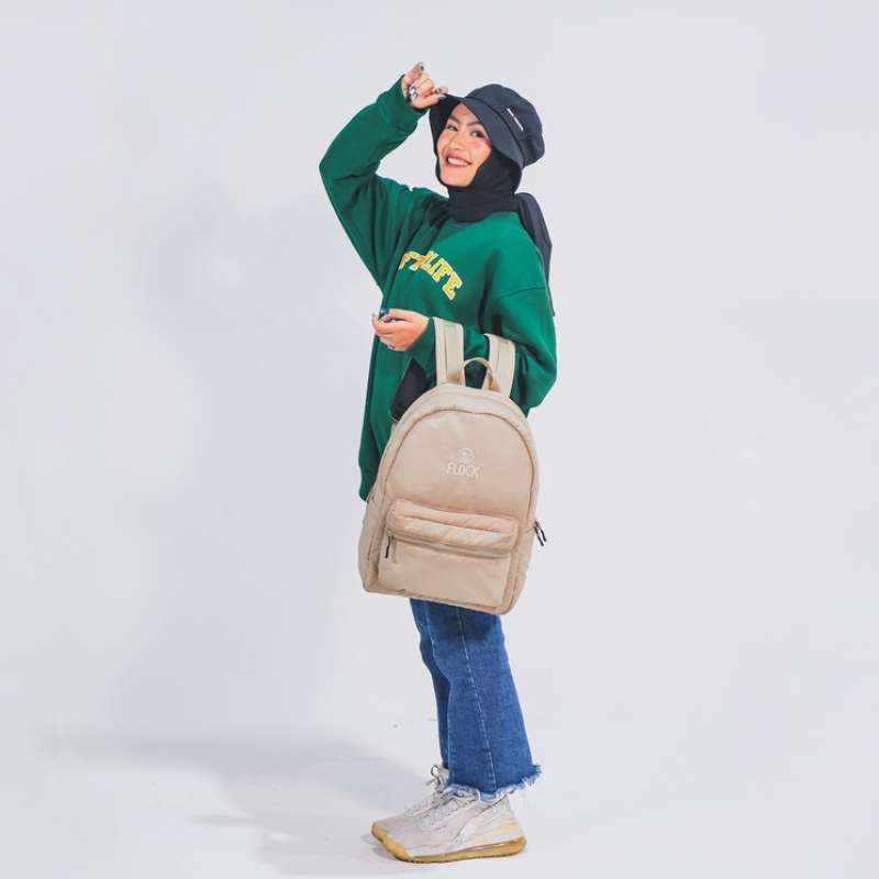Promo Flock Monochrome Puffy Backpack - Creamm Diskon 7% Di Seller ...