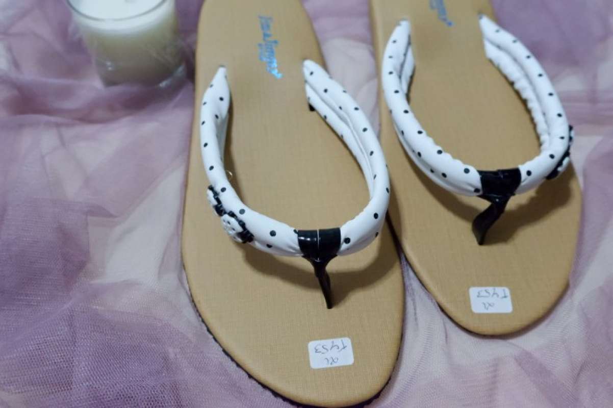 Jual Terlaris Sandal Jepit Wanita Jim Jimmy T453 38 Hitam Di Seller The Build Shop Meruya Utara ilir Kota Jakarta Barat Blibli