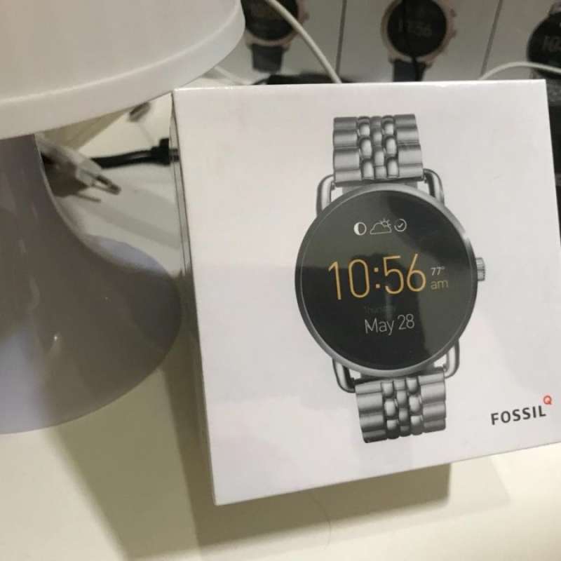 Harga fossil q wander shop