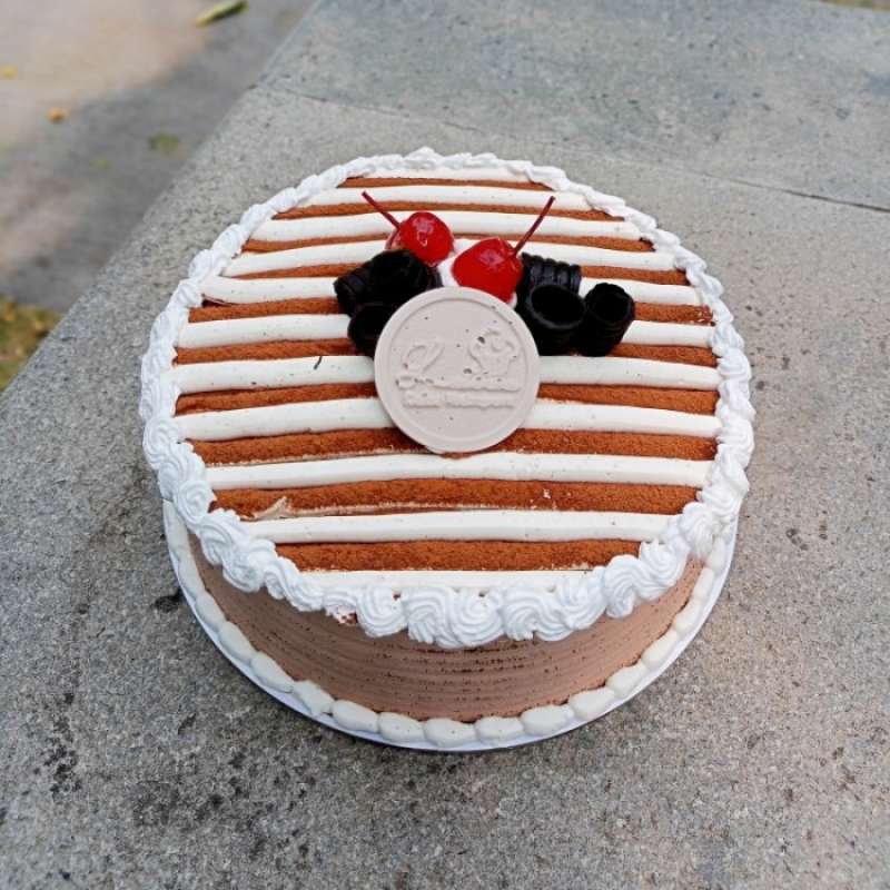 Promo Mille Crepes Cake Viral Birthday Krepes Coklat Milles Crepes Slices Diskon 23 Di Seller