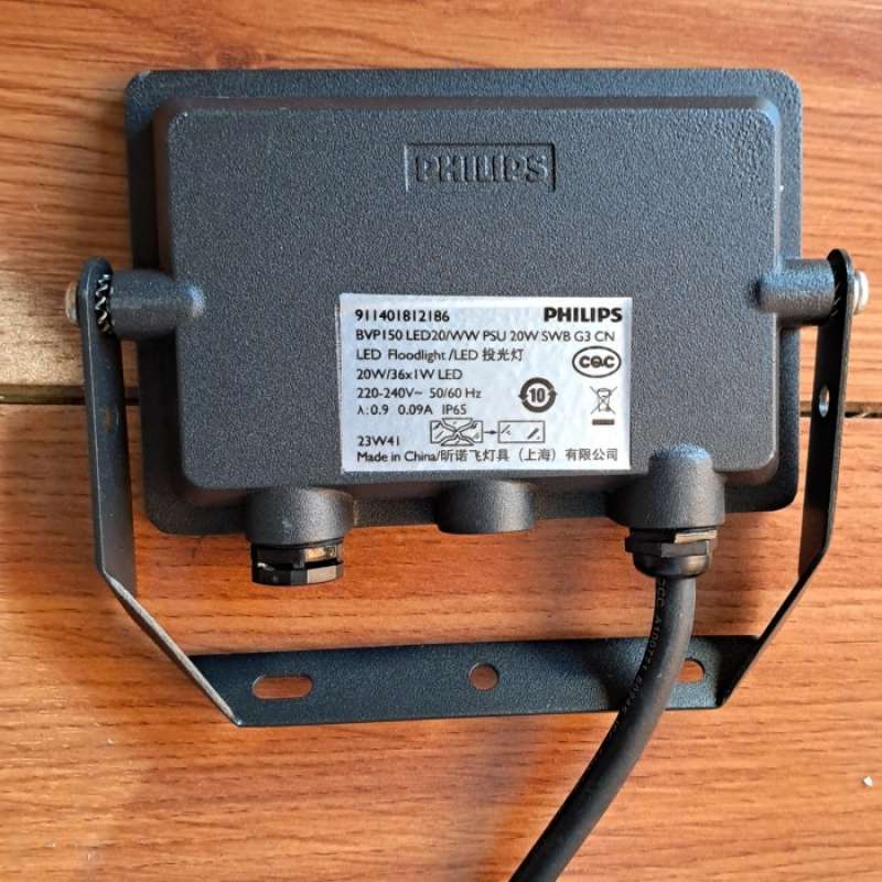 Kit Éclairage Rail LED Brightened 20W - 12 Spots 3000K, 4 Rails 1m, H-Type, Pour Boutique Maison