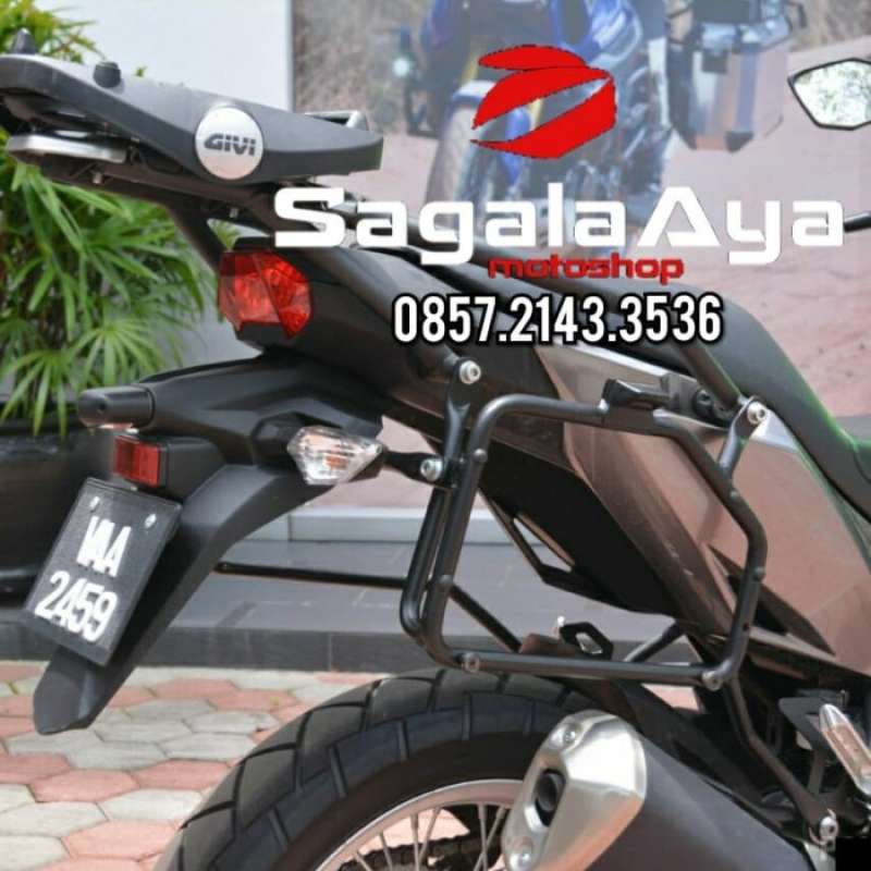 Givi side box bracket outlet