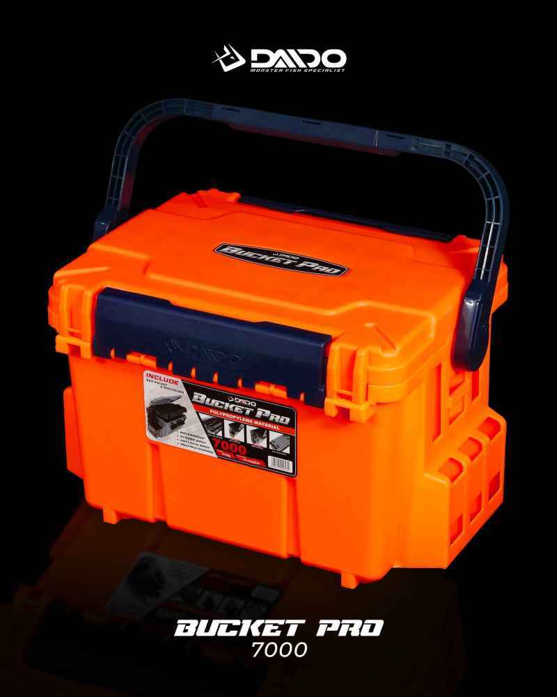 hanging tackle box Plano Okuma AZORES 8000/TOURN CONCEPT Nrx+S with the Lakewood Upright Reel Model:6/7
