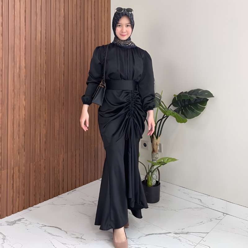 dress bahan satin Gisel Sexy Bodycon Dress Satin Pesta Gaun Natal dan Kondangan Bahan Satin Velvet Belah Samping Paha Pakaian Fashion Wanita Mewah Zh - Lazada
