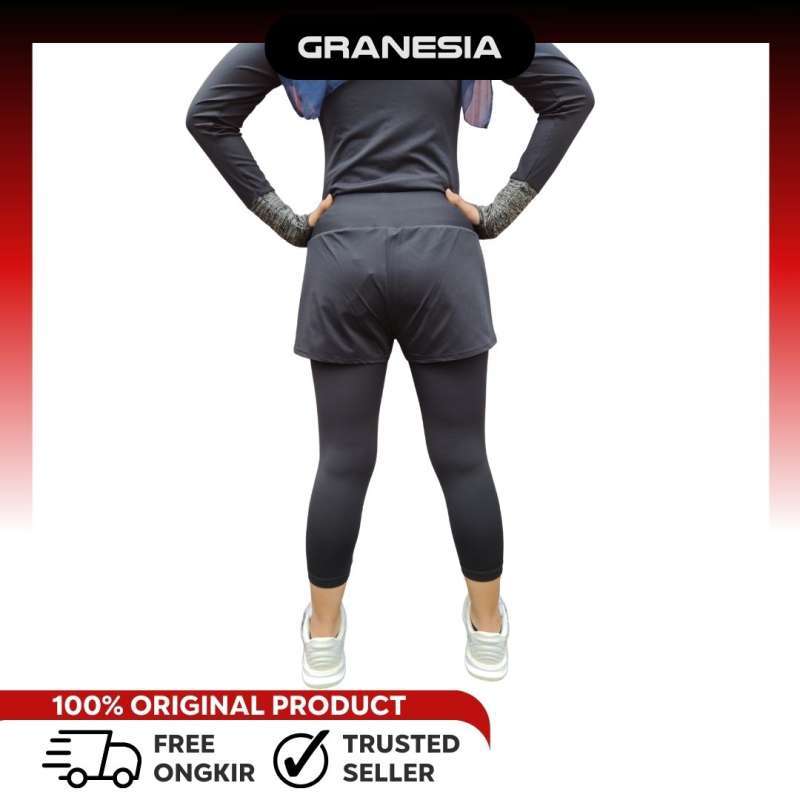 Qora ayol onlayn oq ayolni yalaydi Transseksual turmush qurgan juftlikni onlayn tomosha qiling