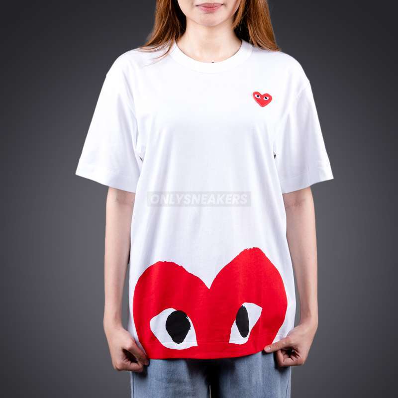 CDG PLAY RED HALF HEART WHITE TEE