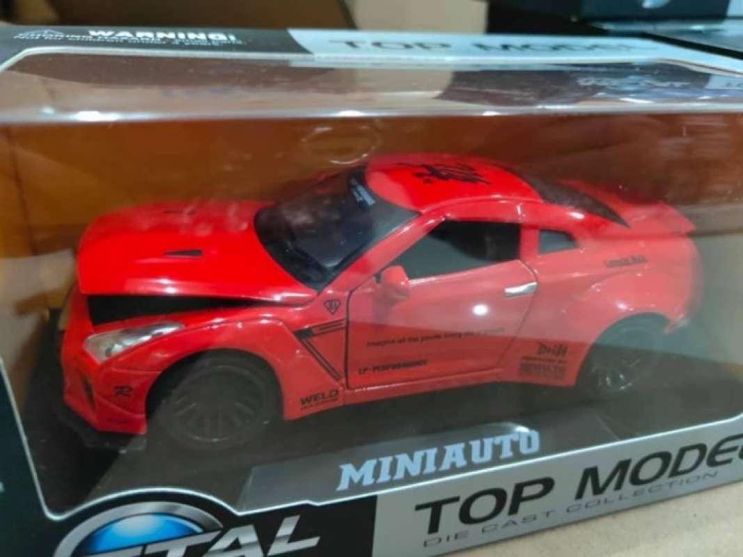 nissan gtr miniature