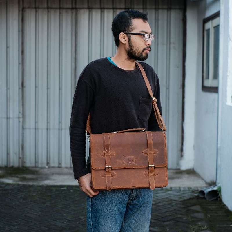 Promo Crewger Postman Bag Tas Kantor Laptop Tas Laptop Kulit Asli Sadhara Bag Size M Hitam Size L Diskon 27 Di Seller Crewger Id Pademangan Timur Kota Jakarta Utara Blibli