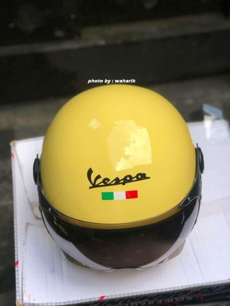 Jual Helm Vespa Retro Italy Kuning Gloss + Visor - L Di Seller Suzuka ...