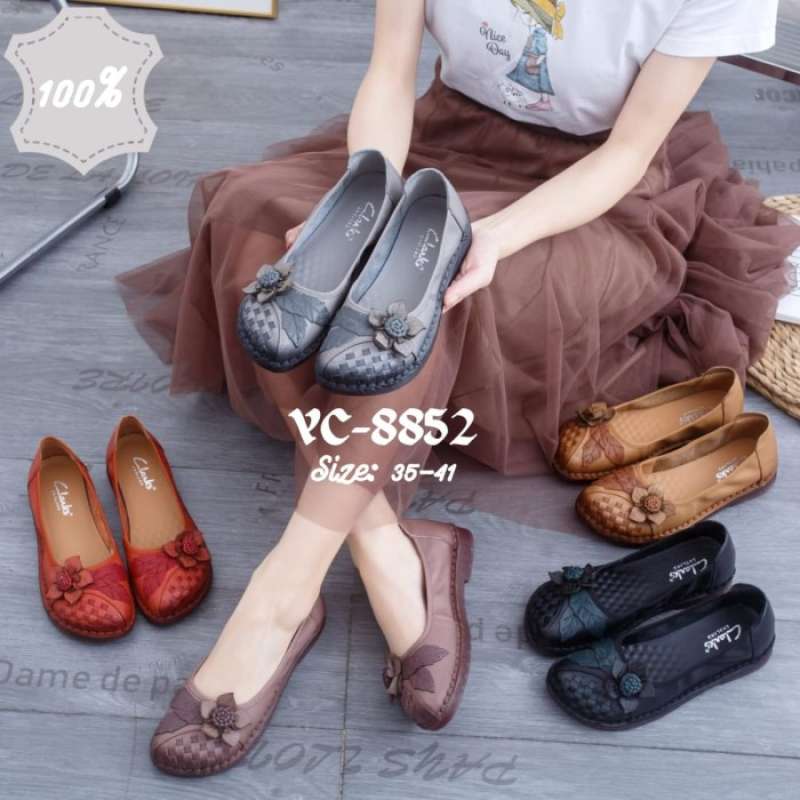 Jual Sepatu Clarks Yc 8852 Flowers Flat Sepatu Kerja Kantor Clark Kulit Hazelnut 41 Di Seller Winter Cengkareng Timur Kota Jakarta Barat Blibli