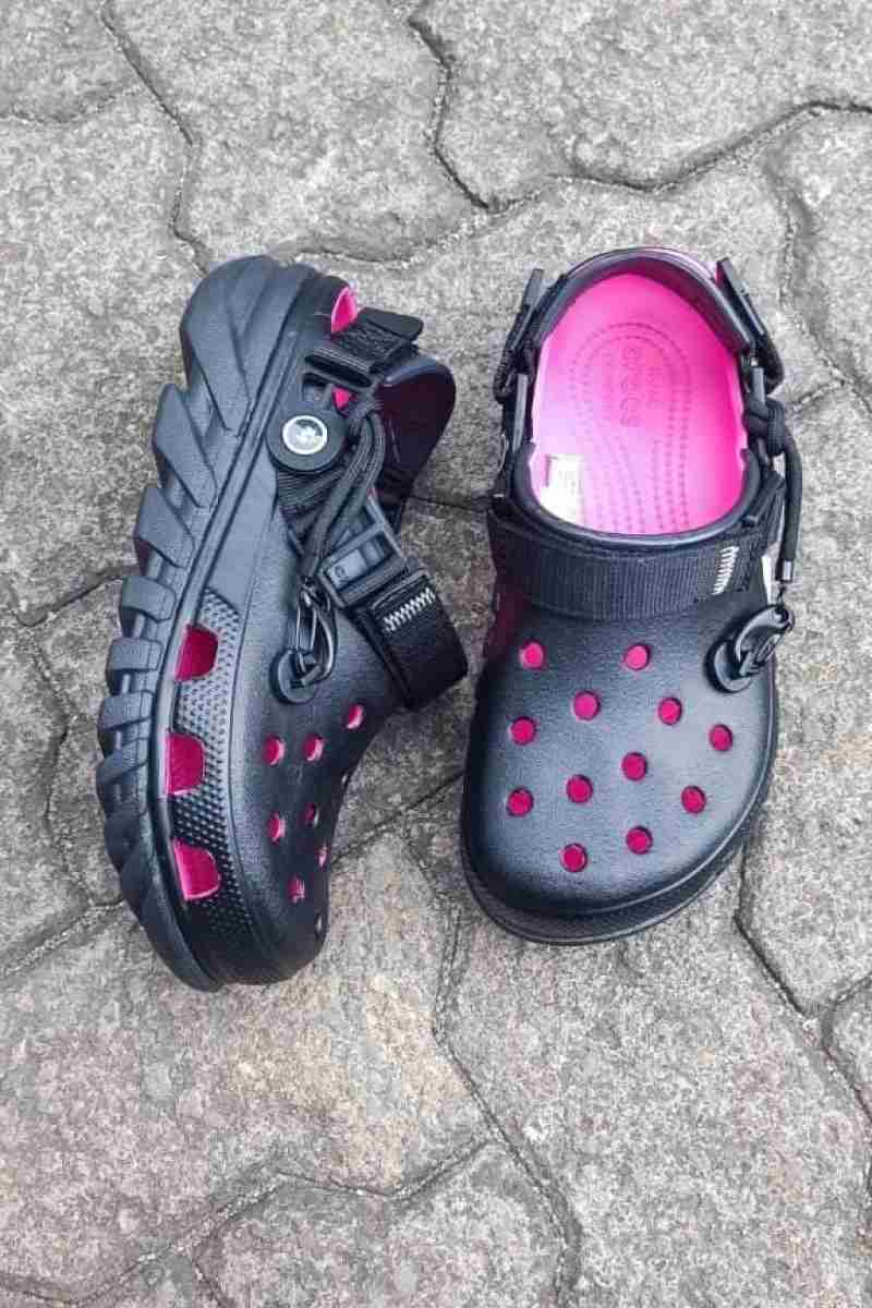 Jual Crocs Duet Max Clog X Post Malone - 39 Black Pink Di