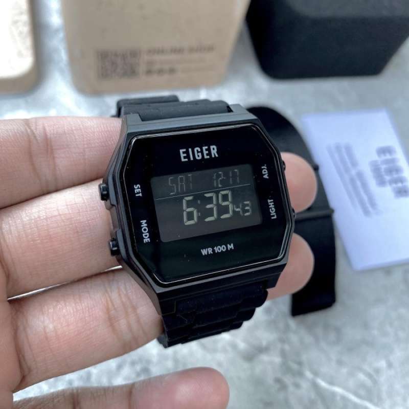 Eiger watch digital online
