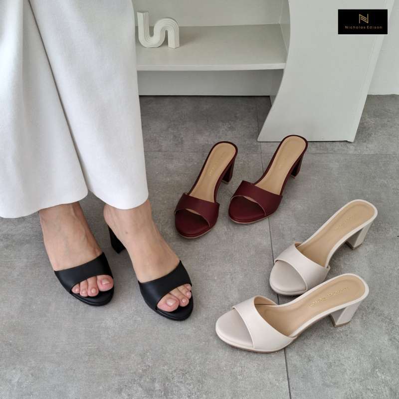 Nicholas Edison Heel Kanaya sandal heels hak tebal slip on