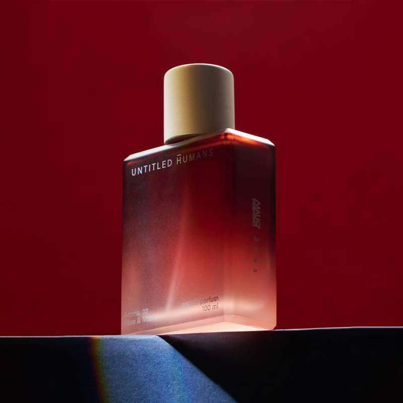 Beraroma Segar dan Hangat, Maliq D Essentials Berkolaborasi dengan HMNS Luncurkan Parfum Untitled Humans