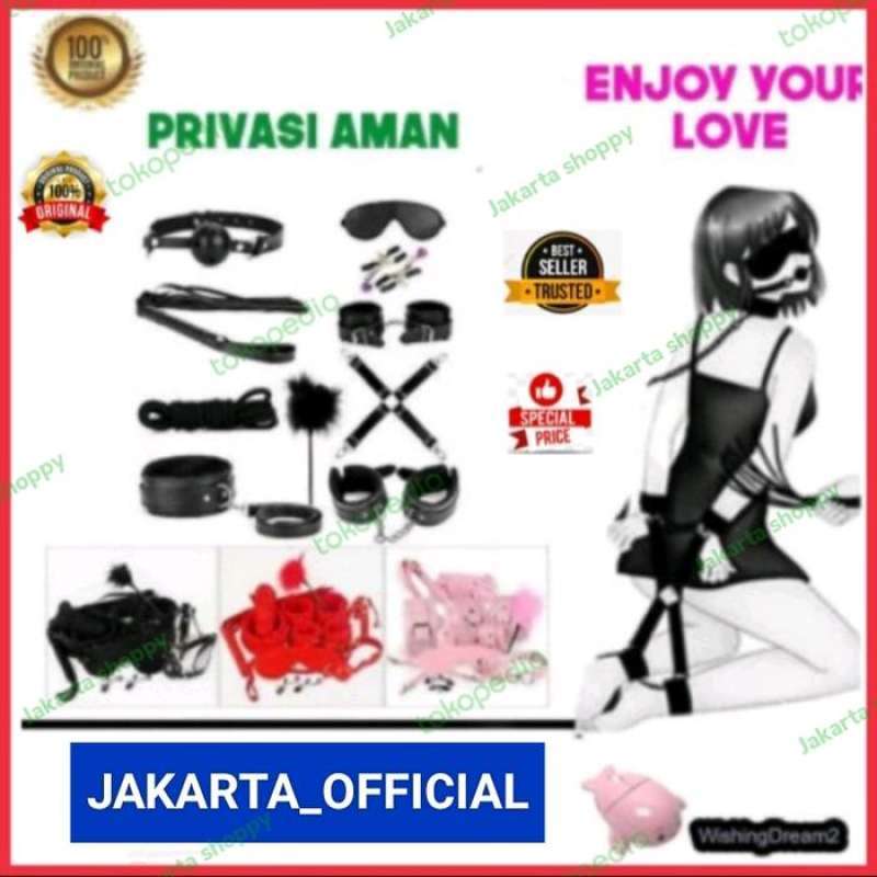 Qizlari bilan jinsiy aloqada bolgan va squirting qilgan onalarning retro filmlari