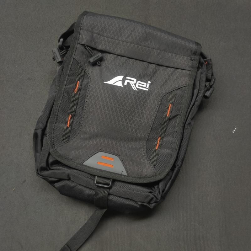 Travel pouch rei 2025