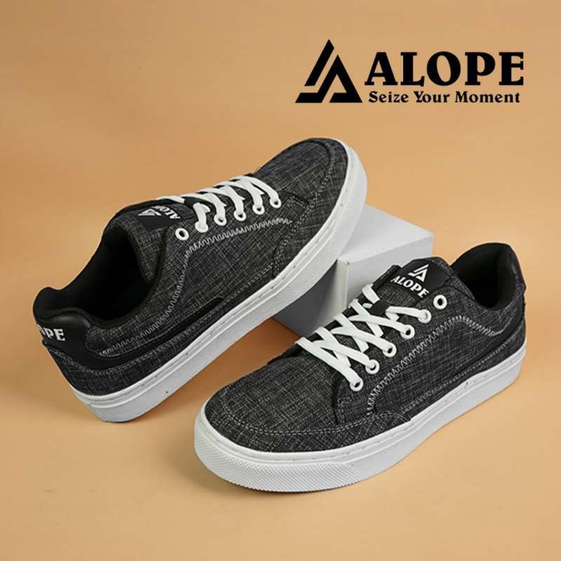 Jual Sepatu Levis Pria Model Terbaru Harga Promo Maret 2024 Blibli