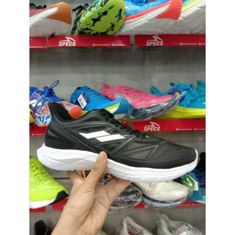 Jual Sepatu Running Mills Treximo Saga V2 Original - Black / White Di