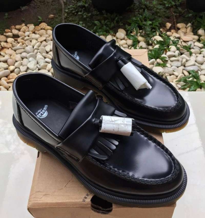 Jual Dr Martens Adrian Tassel Black Origina 38 Di Seller Zati Shop Cengkareng Timur Kota Jakarta Barat Blibli