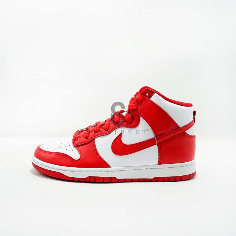 dunk high se first use university red