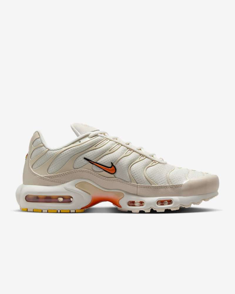 Sepatu Pria Nike Air Max Plus Phantom/Light Orewood Brown/Black/Safety  Orange (DM0032-019) Original