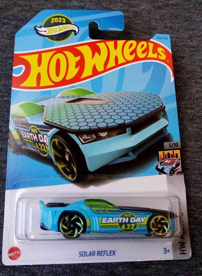 Jual Hot Wheels Solar Reflex HW Metro Earth Day 4.22 Blue di Seller