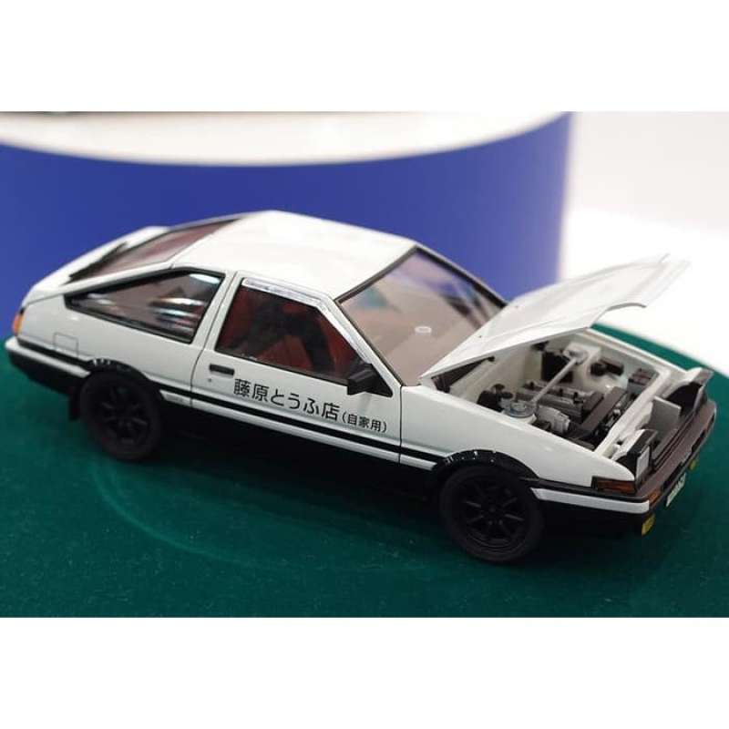 Aoshima 1:24 - Modèle Réduit - Toyota AE86 Trueno  Initial D  Project D Specifications Takumi Fujiwara 05957