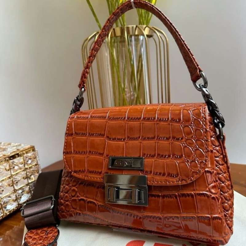 Jual Tas Selempang Wanita Croco Original By Gunje Croco Hijau Croco Tan Di Seller Vioreen Store Cengkareng Barat Kota Jakarta Barat Blibli