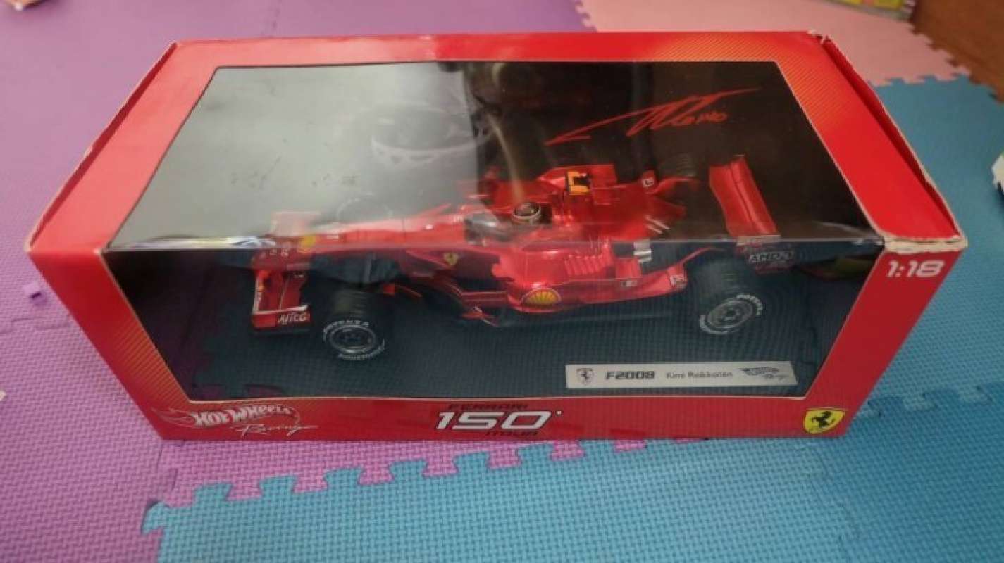 Hot Wheels HWN5602 FERRARI 641 A.PROST 1990 1:43 Modellino