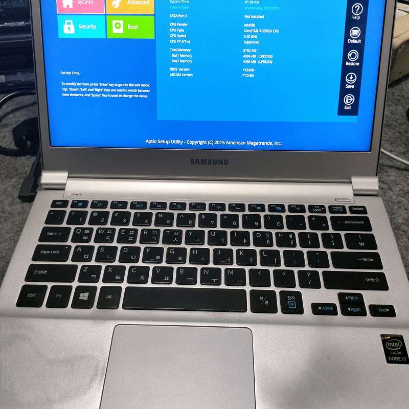 Promo Samsung Slim Laptop 900x Diskon 67% Di Seller Adara Cell - Adara ...