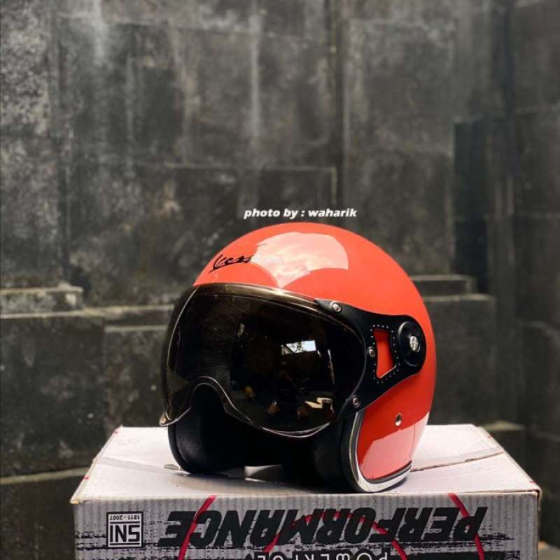 Jual Helm Vespa Italy Retro Limited Editions + Kaca Visor Original ...