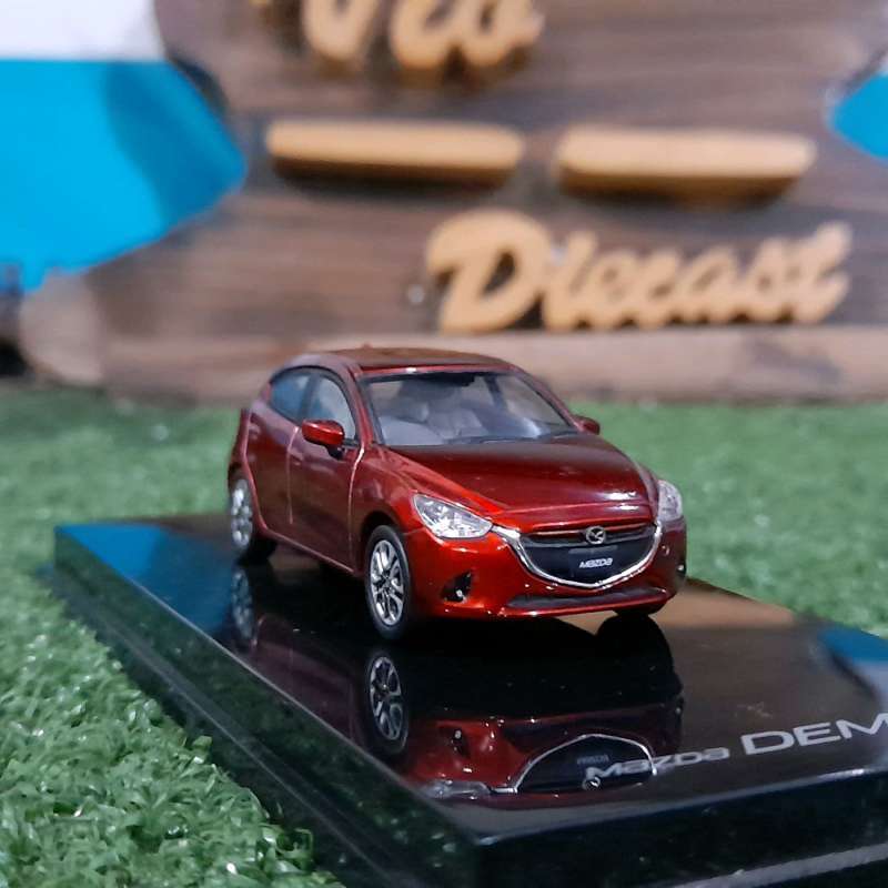 Jual Diecast Miniatur Mazda 2 Hatchback Demio Skala 1 64 Di Seller Vio car collection diecast Sukaluyu Kab. Karawang Blibli