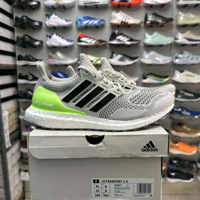 ADIDAS ULTRABOOST RUNNING FOR MENS ORIGINAL BNIB (ID5877)